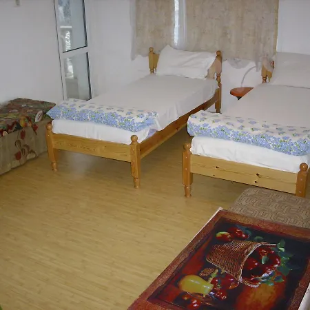 Zora Hotel
